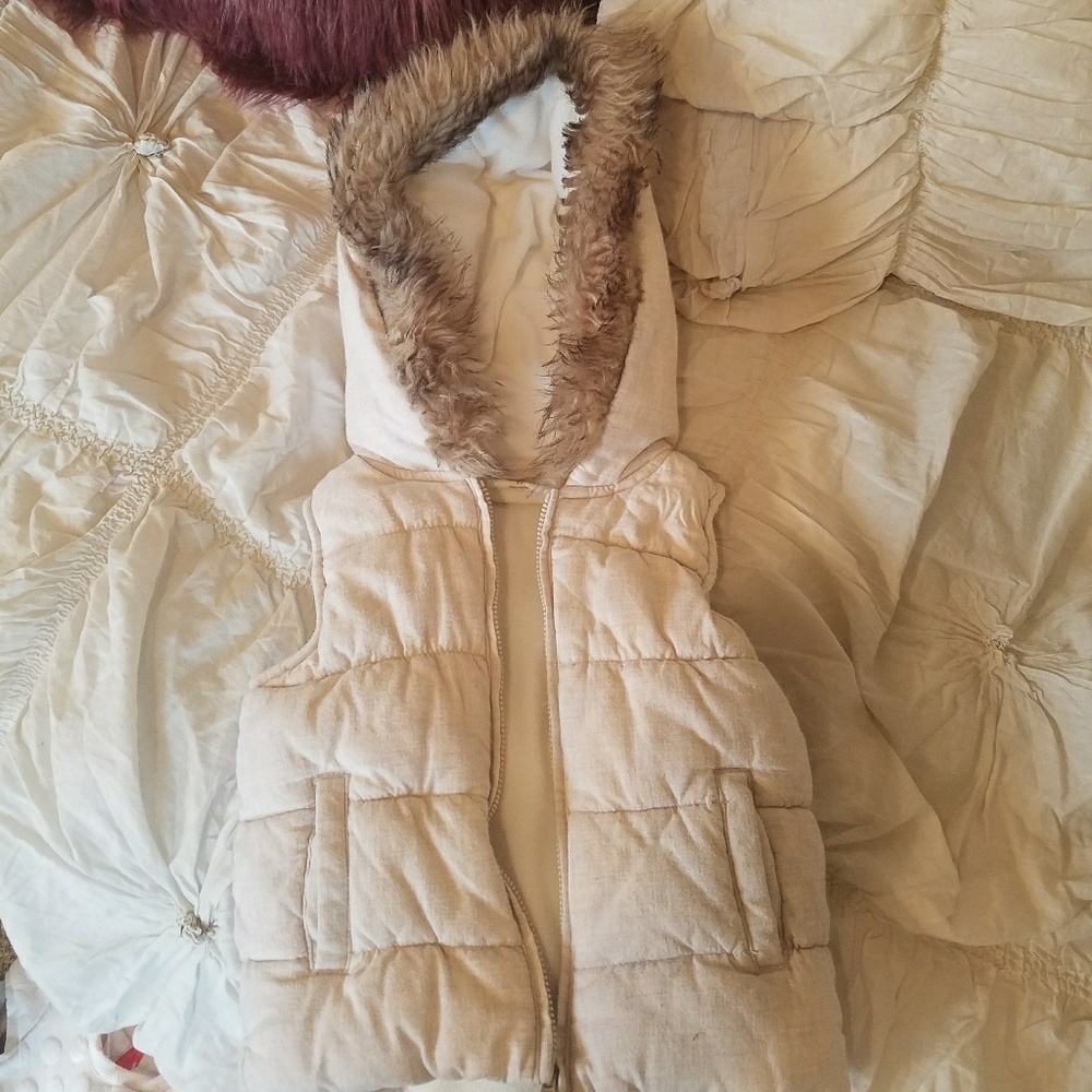 !SOLD!! Girls Puff vest